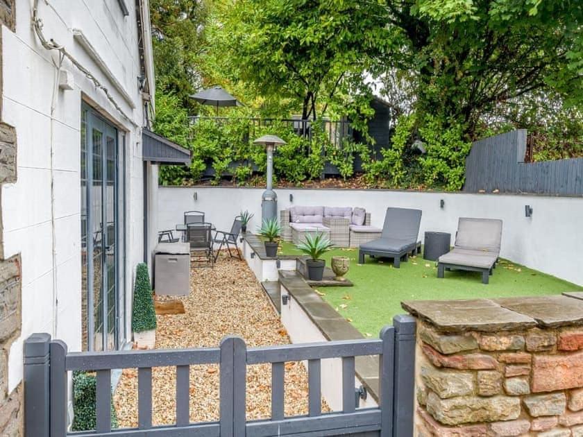 2 Bedroom Cosy Cottage With Hot Tub In Hambrook Close To Bristol City Centre Esterno foto