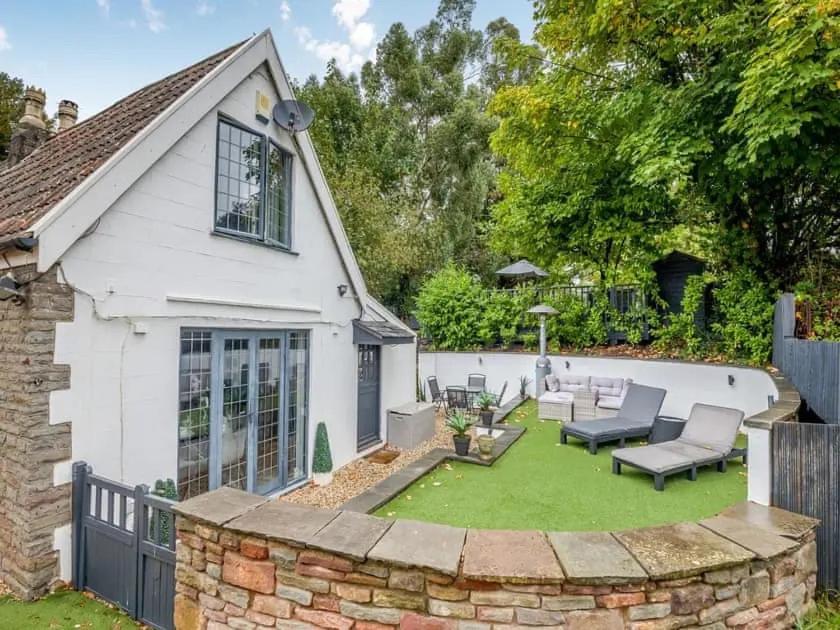 2 Bedroom Cosy Cottage With Hot Tub In Hambrook Close To Bristol City Centre Esterno foto